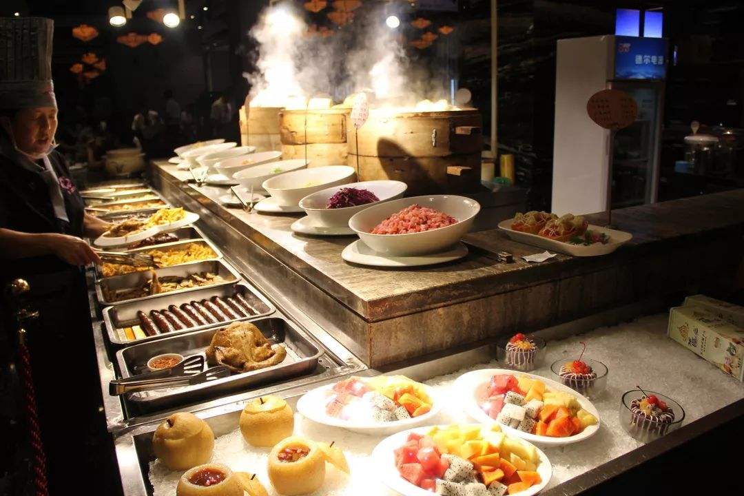 惠州如何在餐饮空间设计中，打造一个开放式厨房？