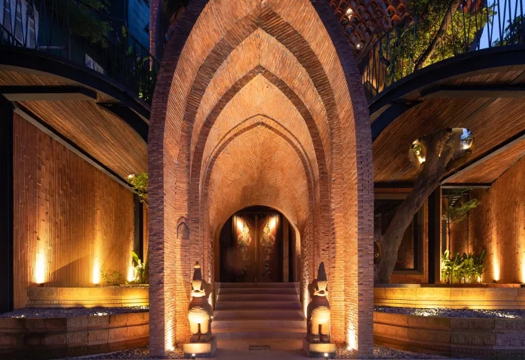 惠州红砖的新玩法，让餐厅餐饮空间设计复古与时尚得以并存！