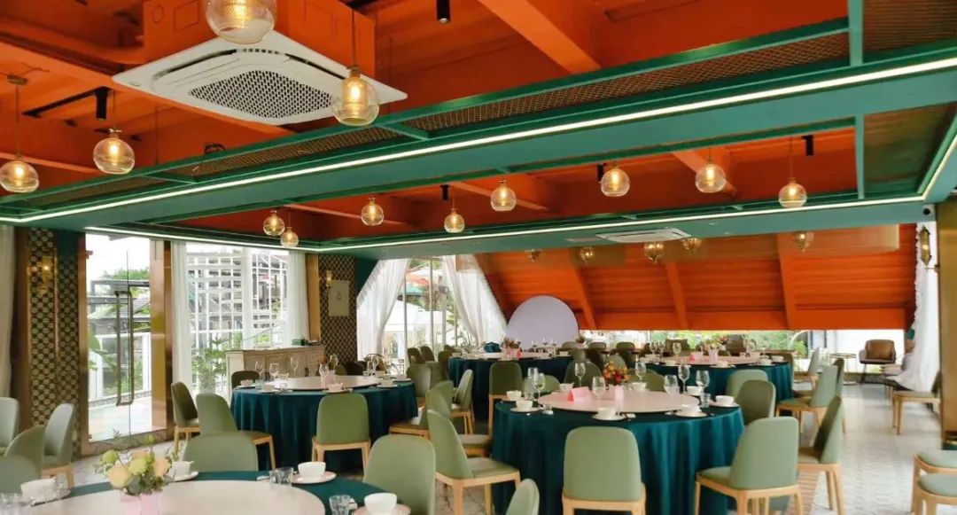 惠州将色彩碰撞到底，看这家深圳餐饮空间设计如何诠释独特的摩洛哥风情